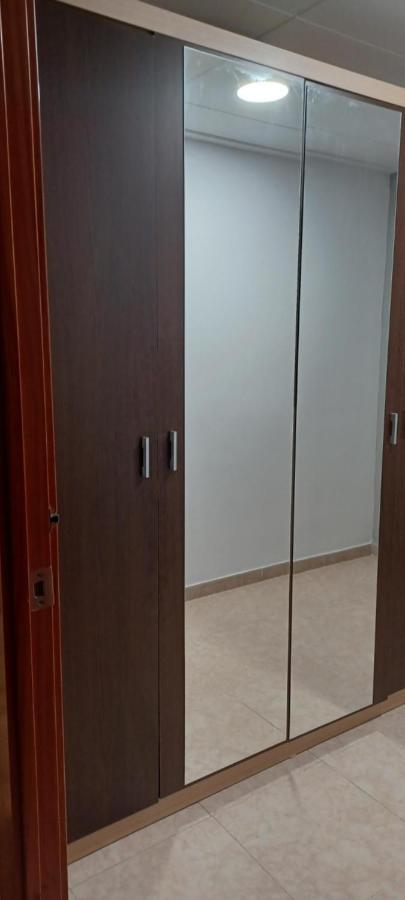 Apartamento Entero De Tres Habitaciones, Cerca De La Playa! Acogedor, Luminoso Y Tranquilo Malgrat de Mar Exterior foto